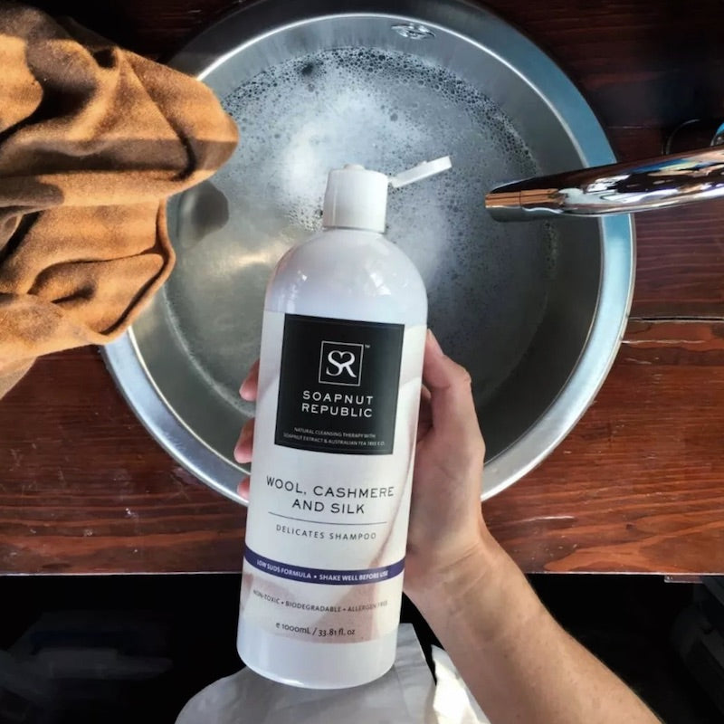 How to Handwash Cashmere and Wool 羊毛與羊絨織物手洗指南